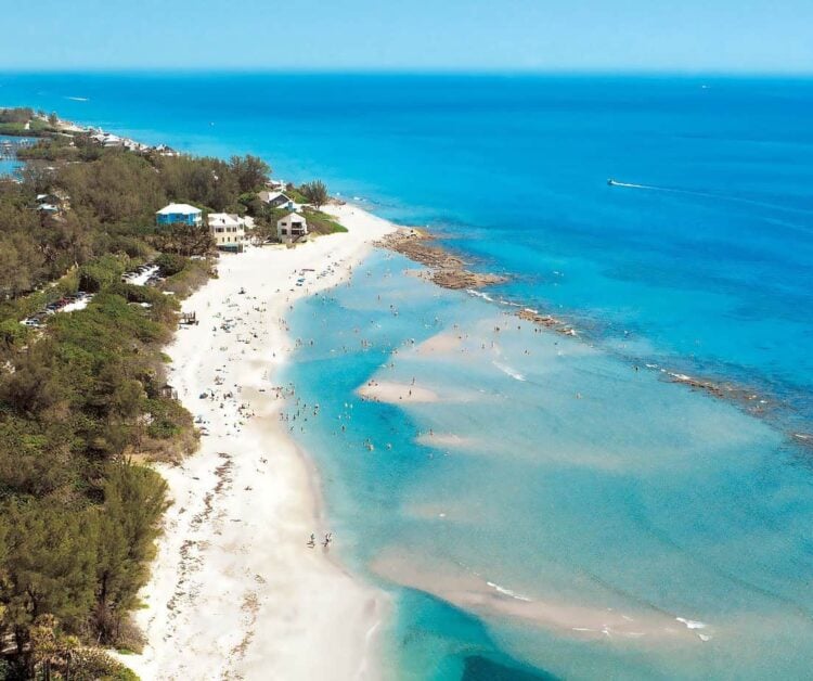 The beaches of Hutchinson Island (& engaging things to do nearby) 6 Bathtub Reef Beach on Hutchinson Island