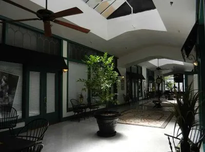 Arcade, historic Hotel Jacaranda in Avon Park