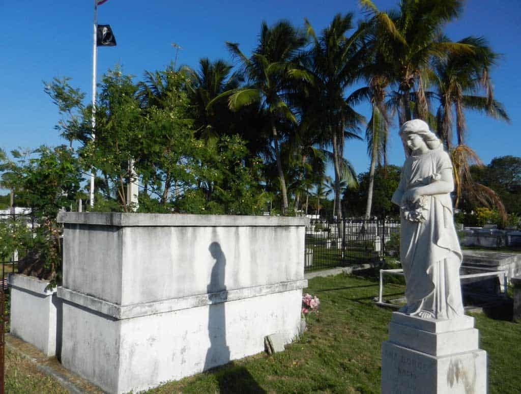 Hand-carved angels and Victorian statues are part of the history of the Key West Cemetery. It's a great stop for those seeking fun things that are free in Key West. 