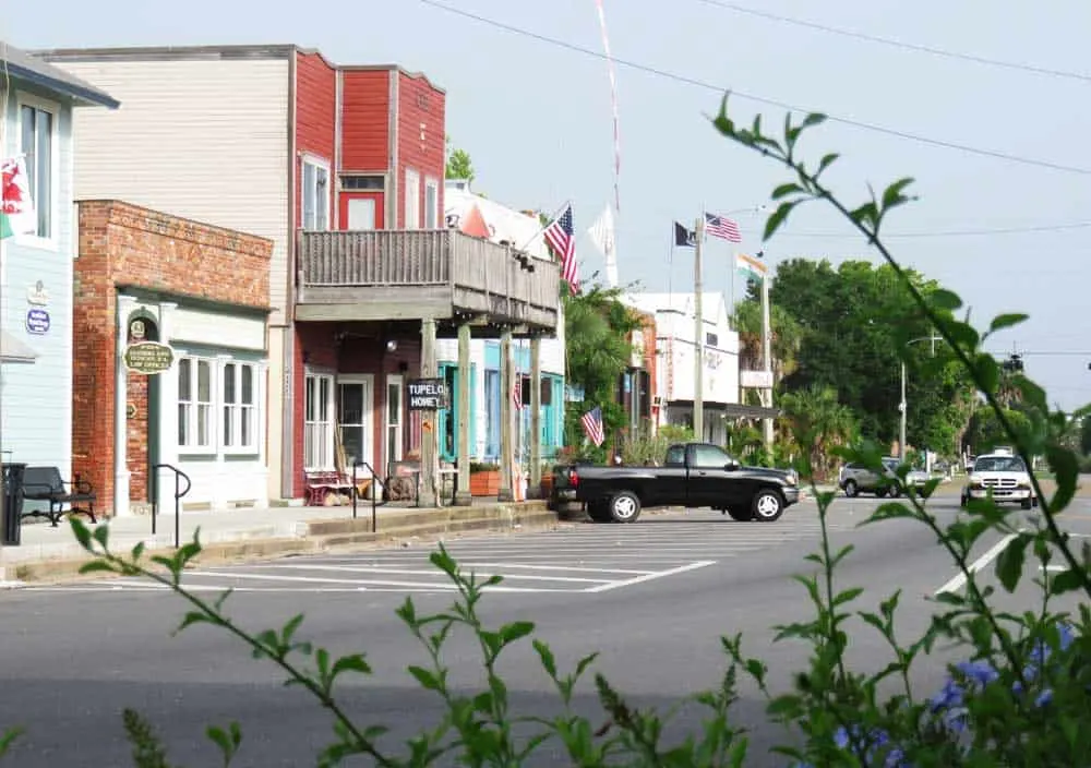 Things to do in Apalachicola: The downtown is easy to explore on foot (Photo: Bonnie Gross)
