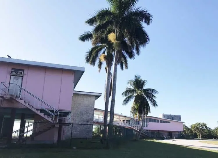 The pink visitor center at Flamingo, wrecked by hurricanes decades ago, will rise again. The mid-century-modern building is being refurbished this year. (Photo: Bonnie Gross.)