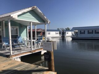 Houseboat rentals on Big Pine Key. (Photo: Bonnie Gross)