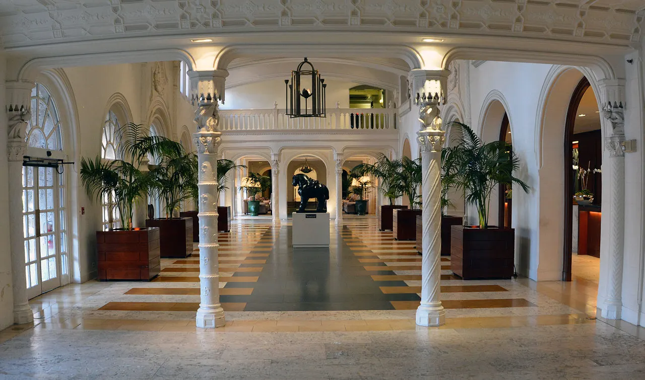 Historic hotels in Florida: The Boca Raton resort interior. (Photo D Ramey Logan)