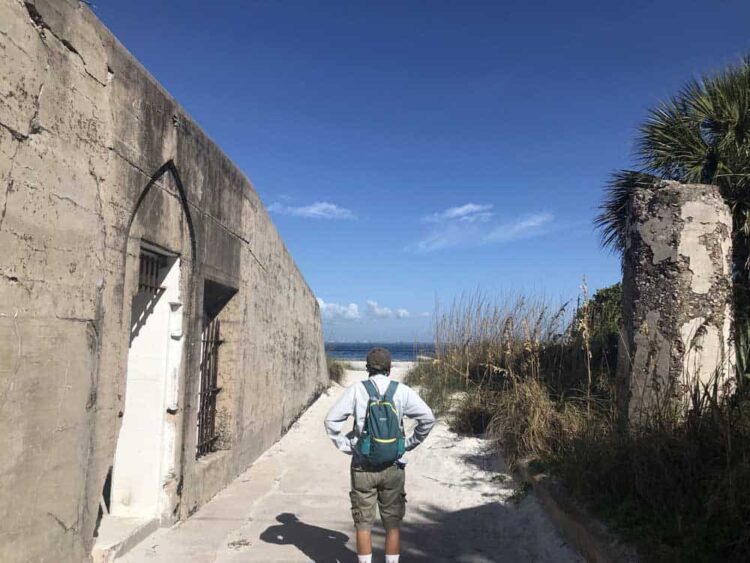 Fort Dade on Egmont Key is on the left, with a view of the waters of Tampa Bay and the Gulf. (Photo: Bonnie Gross)