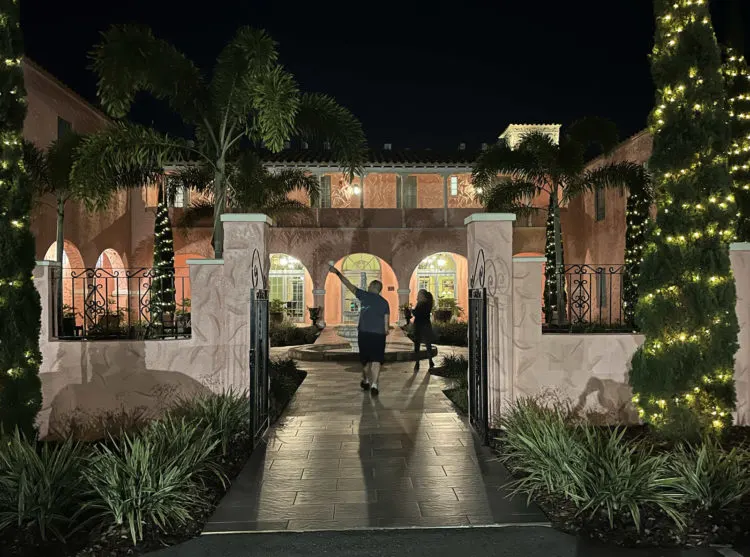 The Hacienda Hotel in New Port Richey looking romantic at night. (Photo: Bonnie Gross)