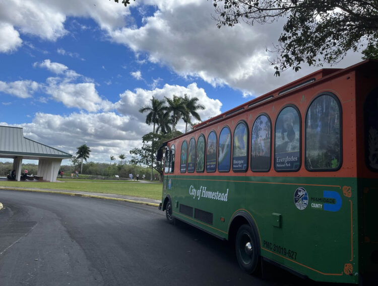 everglades national park Homestead trolley at Royal Palm Plaza Everglades National Park: Insider tips for first-time visitors