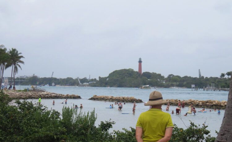 Things to do in Jupiter Fl: Swimming in sheltered lagoon at Dubois Park. (Photo: David Blasco)