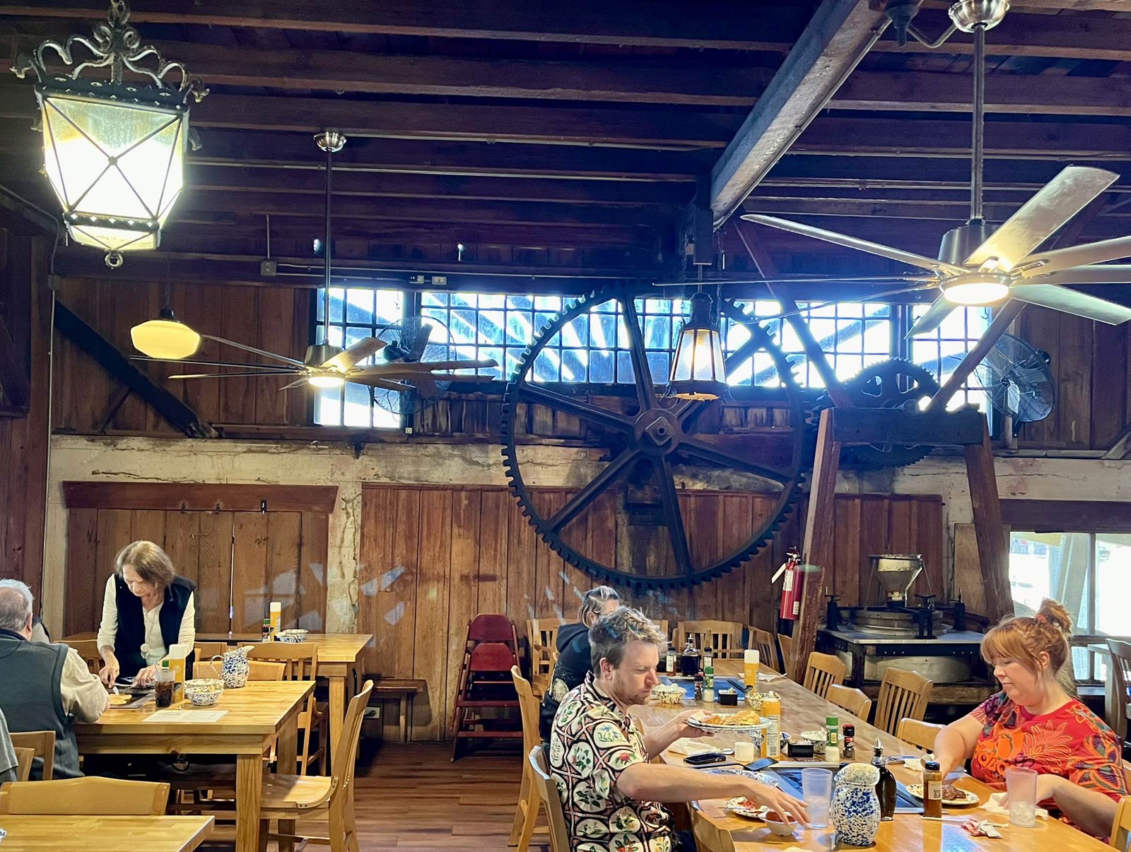 De Leon Springs: 'Pancake park' is so much more 3 Old time tools decorate the Sugar Mill restaurant in Ponce De Leon Springs State Park. (Photo: Bonnie Gross)