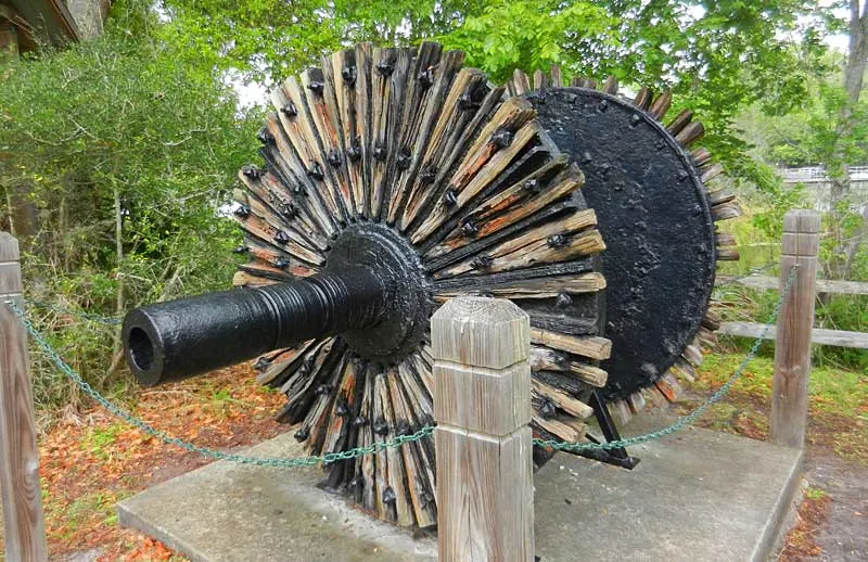 Ponce De Leon Springs State Park: Original wheel for old sugar mill
