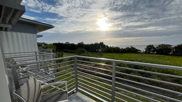Balcony on Flamingo Lodge room
