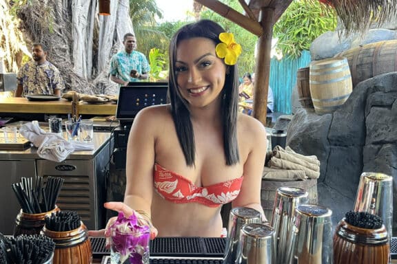Bartender at Mai-Kai's new exterior Bora Bora bar. (Photo: Bonnie Gross)