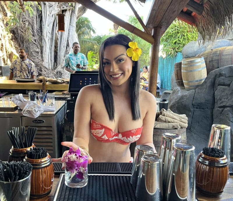 Bartender at Mai-Kai's new exterior Bora Bora bar. (Photo: Bonnie Gross)