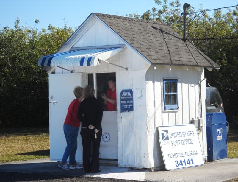 Tiny Ochopee Post Office in the Florida Everglades. (Photo: David Blasco)