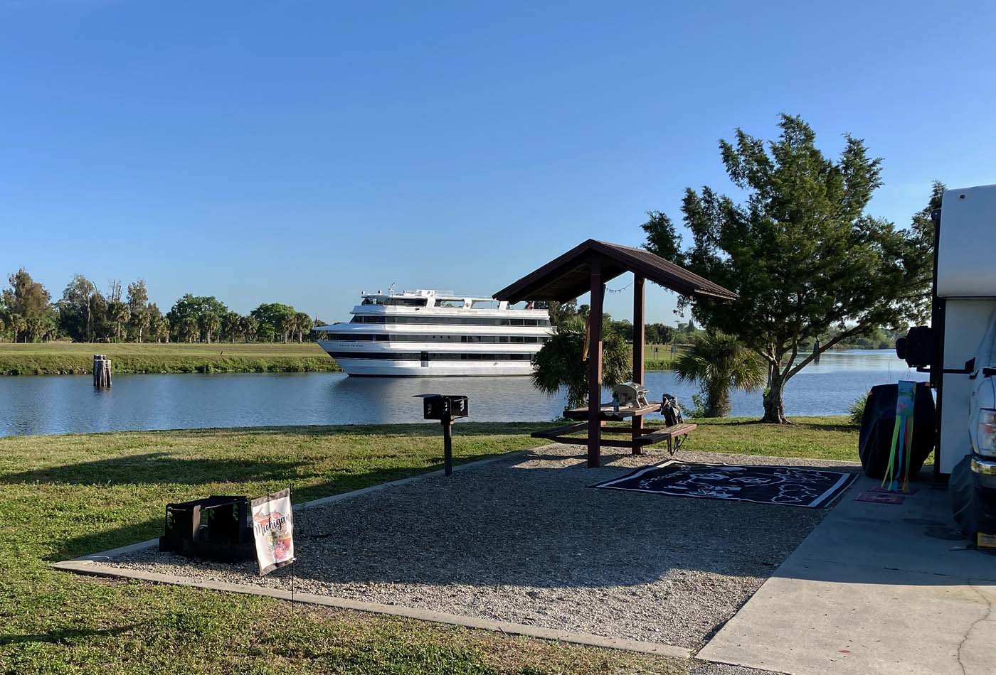 yacht passes ortona south campground on okeechobee waterway
