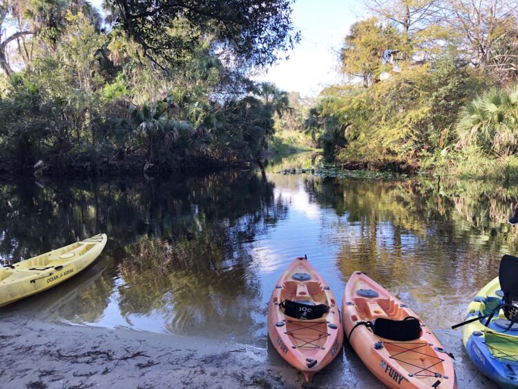 Whether you walk, bike or kayak, there’s great scenery at Riverbend Park. (Photo: Deborah Hartz-Seeley.)