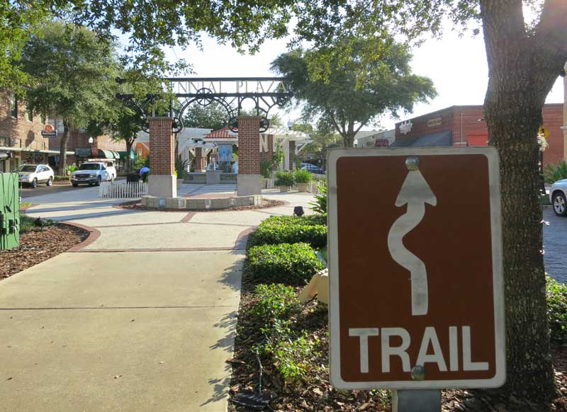 Things to do in Winter Garden: The West Orange Trail goes down the landscaped park-like median in Winter Garden. (Photo: Bonnie Gross)